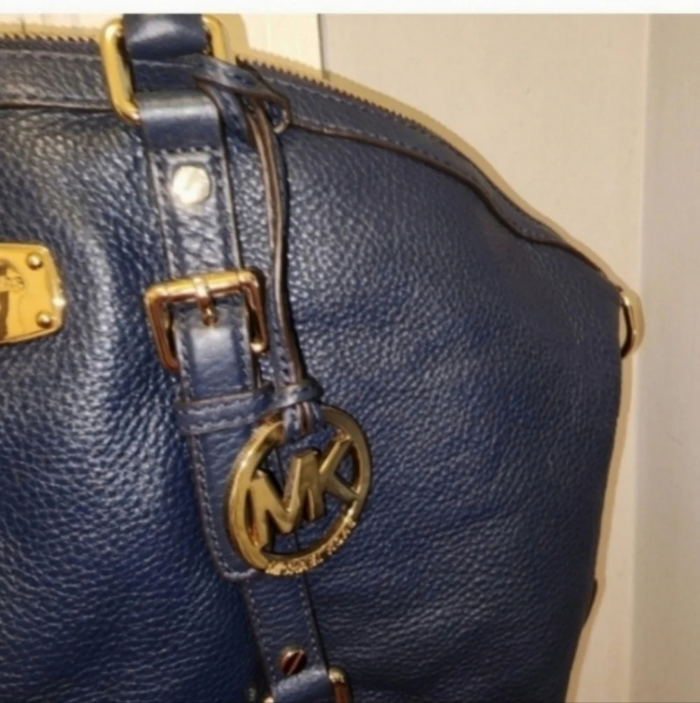 NWT Michael kors navy Bedford satchel